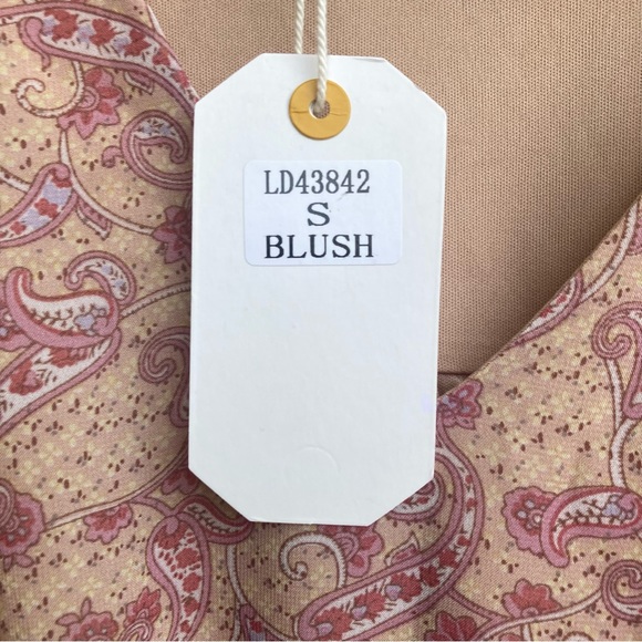 Ruffled Maxi Loveriche Dress - Picture 5 of 7